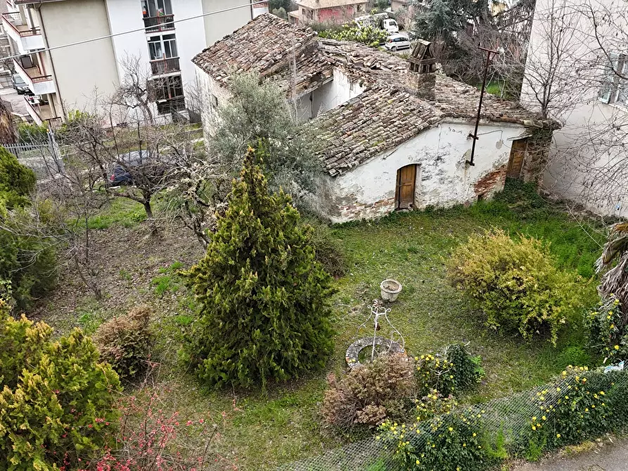 Immagine 35 di Villa in vendita  in Via Francesco Verrotti 4 a Penne