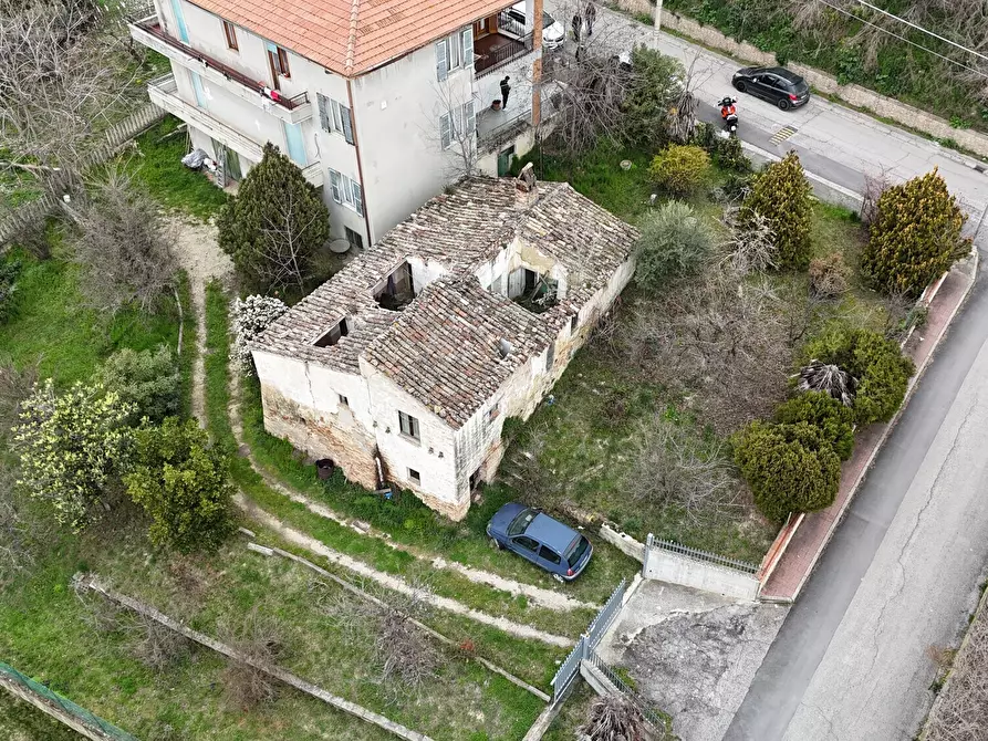 Immagine 2 di Villa in vendita  in Via Francesco Verrotti 4 a Penne