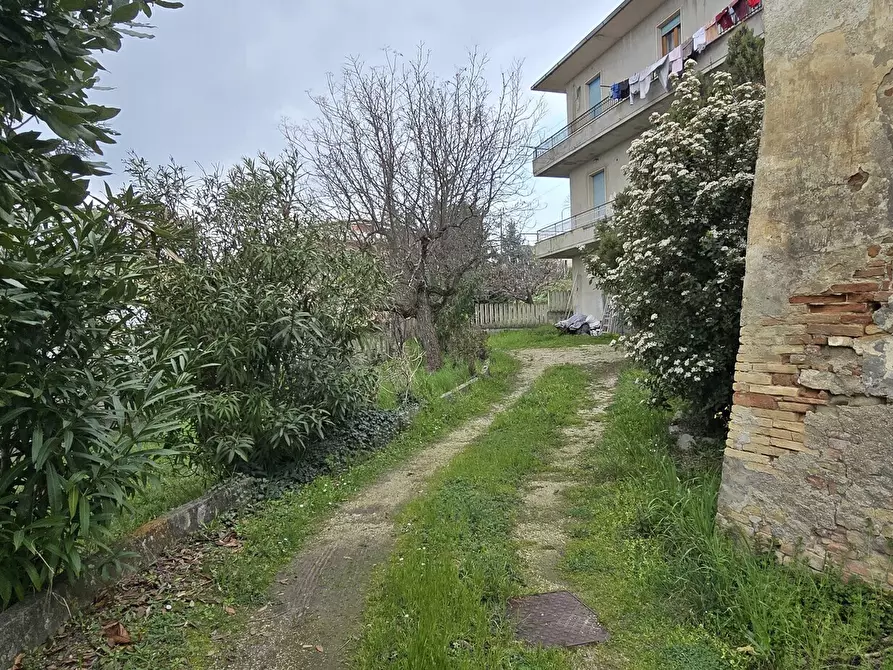 Immagine 31 di Villa in vendita  in Via Francesco Verrotti 4 a Penne