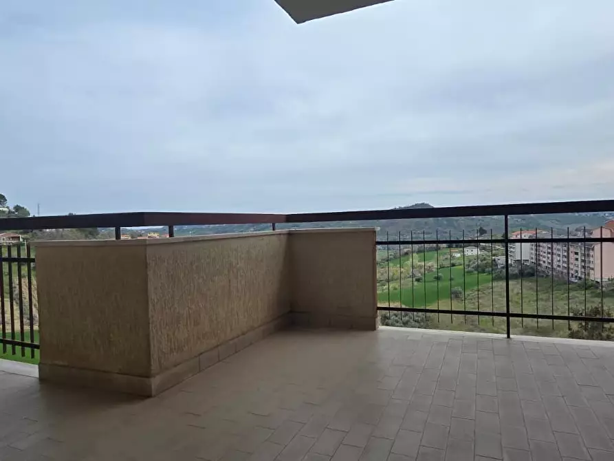 Immagine 30 di Appartamento in vendita  in San Camillo De Lellis 97 a Chieti