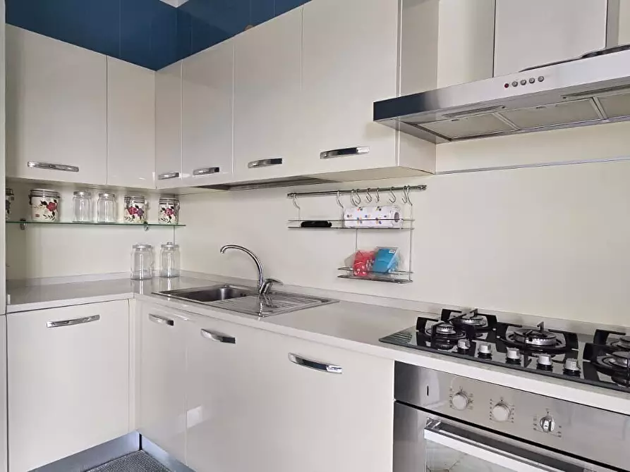 Immagine 11 di Appartamento in vendita  in San Camillo De Lellis 97 a Chieti