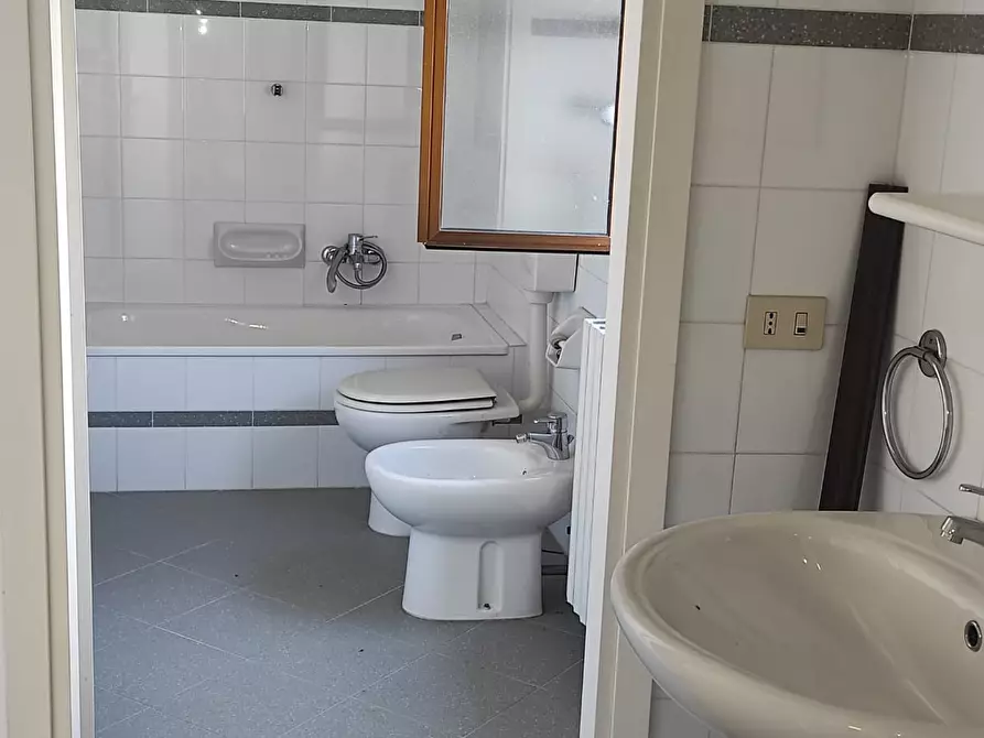 Immagine 28 di Villa in vendita  in Felice Cavallotti 24 - 26 a Codigoro