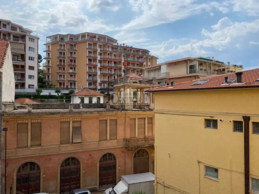 Appartamento in vendita in Via Lamarmora 147 a Imperia