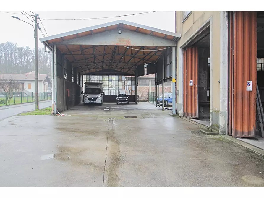Garage in vendita in Via Pasubio 27 a Castiglione Olona