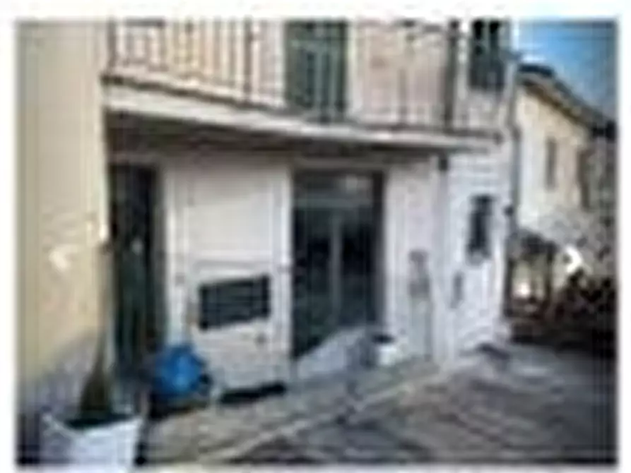 Appartamento in vendita in Piazza Dante Alighieri a Castiglione Del Lago