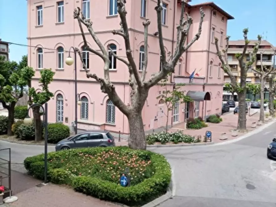 Appartamento in vendita in piazza aldo moro a Passignano Sul Trasimeno