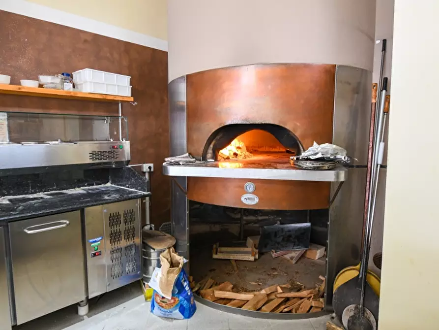 Pizzeria / Pub in vendita a Bovisio-Masciago