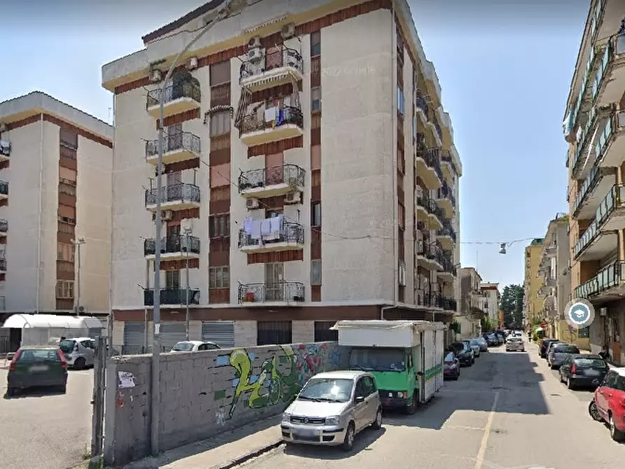 Magazzino in vendita in via V. Emanuele a Battipaglia