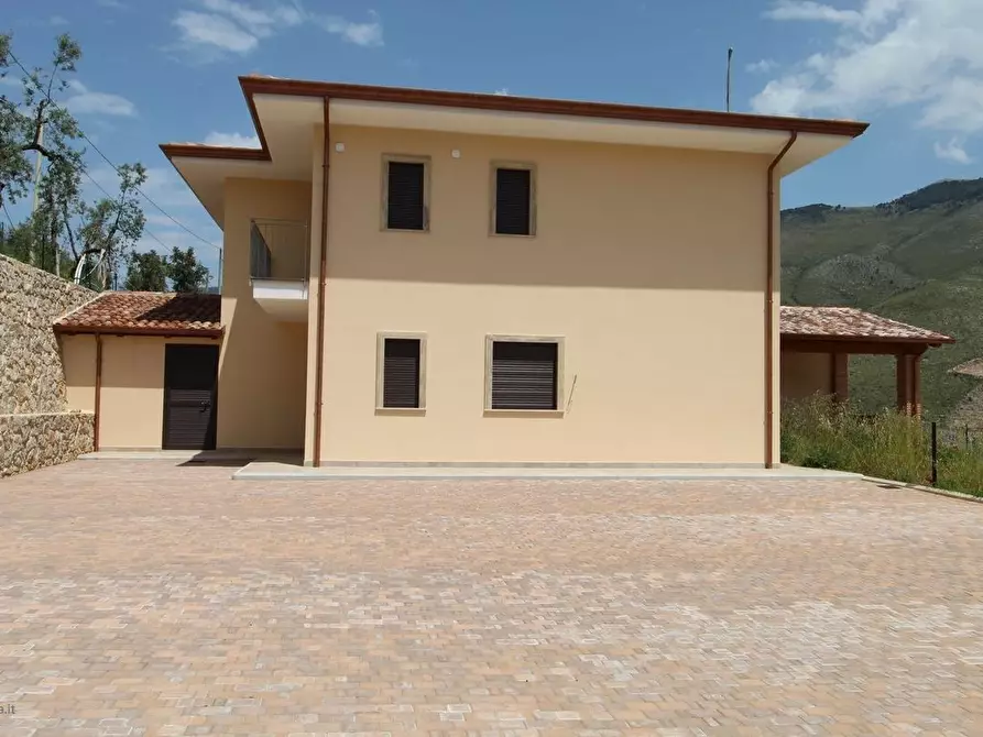 Casa bifamiliare in vendita in Contrada Campoli 60 a Itri