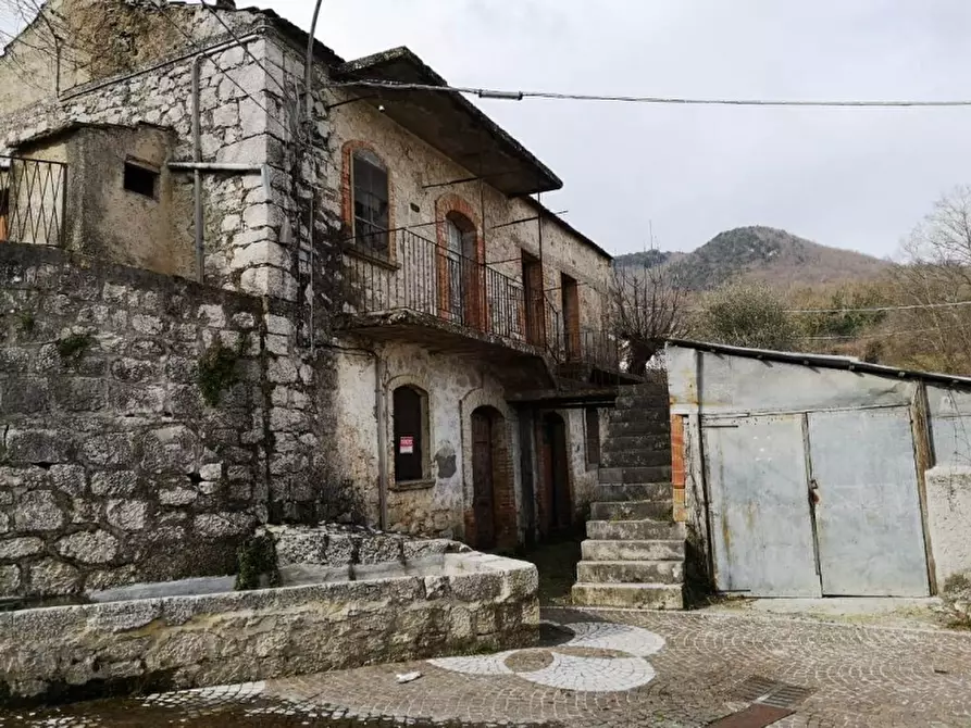 Casa indipendente in vendita in Contrada Castelromano a Isernia