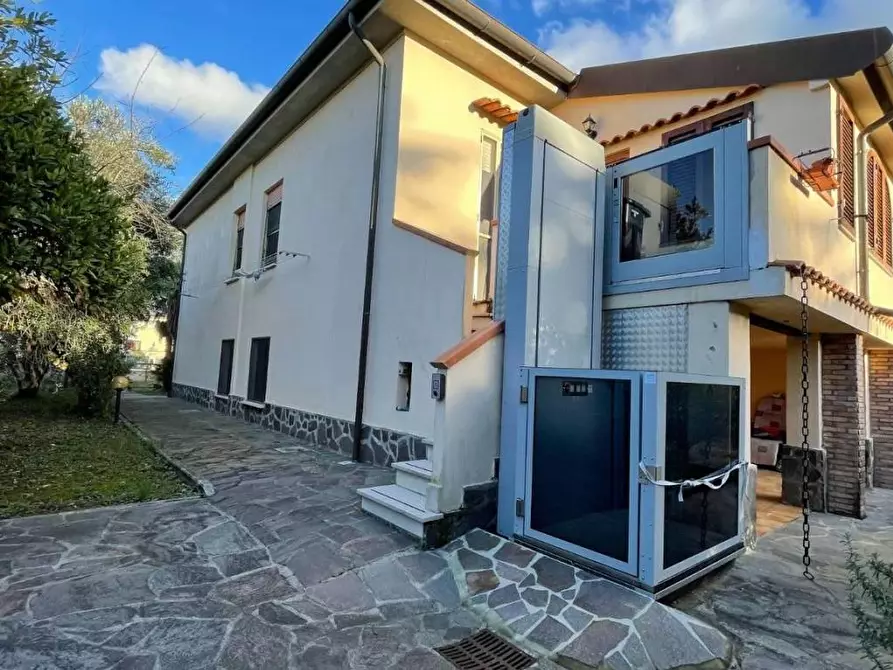 Villa in vendita in Via Piero Aloisi a Livorno