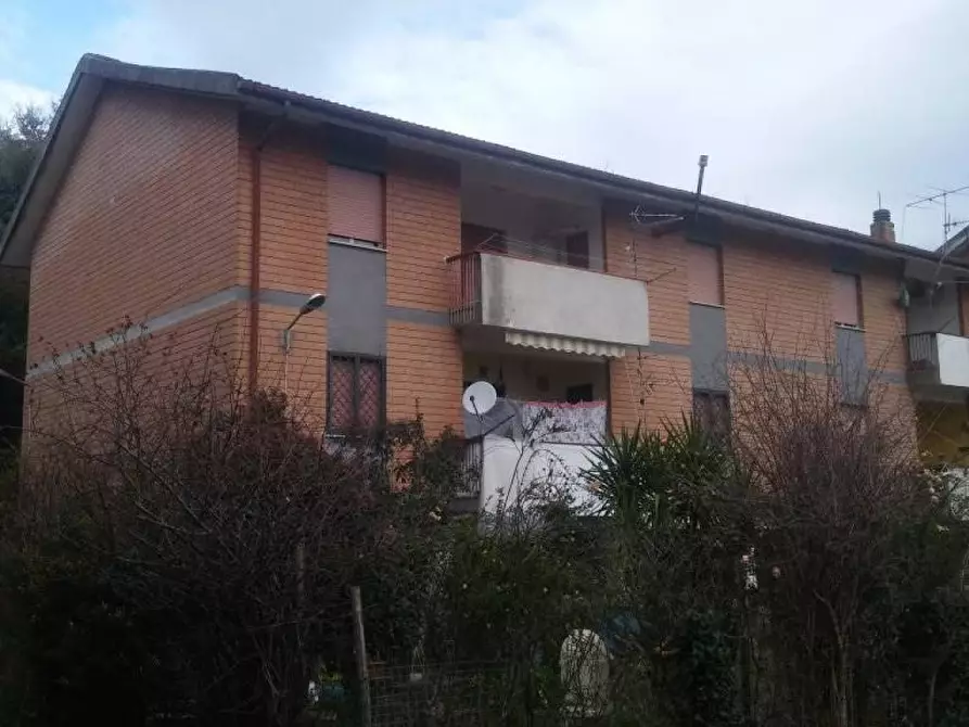 Appartamento in vendita in Via Case Sparse Tora a Tora E Piccilli