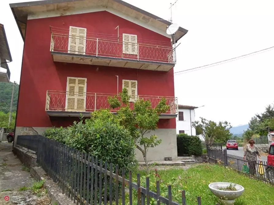 Casa indipendente in vendita in Via Provinciale Pian Di Molino 30 a Fivizzano