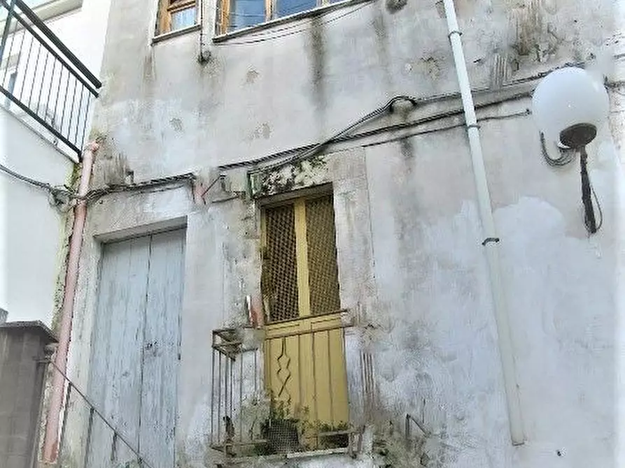 Casa indipendente in vendita in Vico Traiano 2 a Cassano Delle Murge