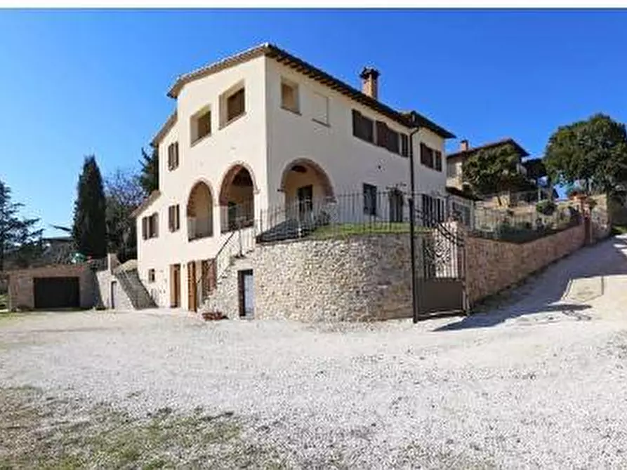Villa in vendita in Strada Vicinale Corleone 2 a Citta' Della Pieve
