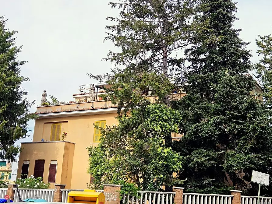 Appartamento in vendita in Via Santa Severina 2 a Roma