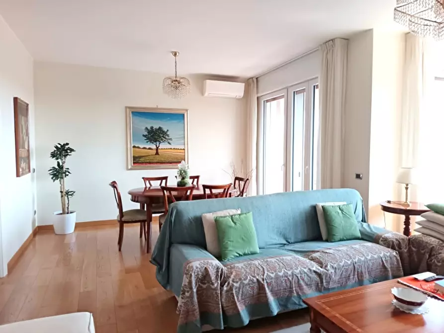 Immagine 2 di Appartamento in vendita  a Milano