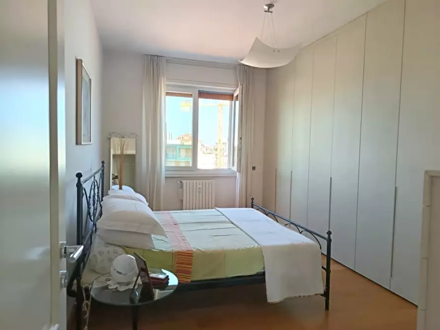 Immagine 11 di Appartamento in vendita  a Milano