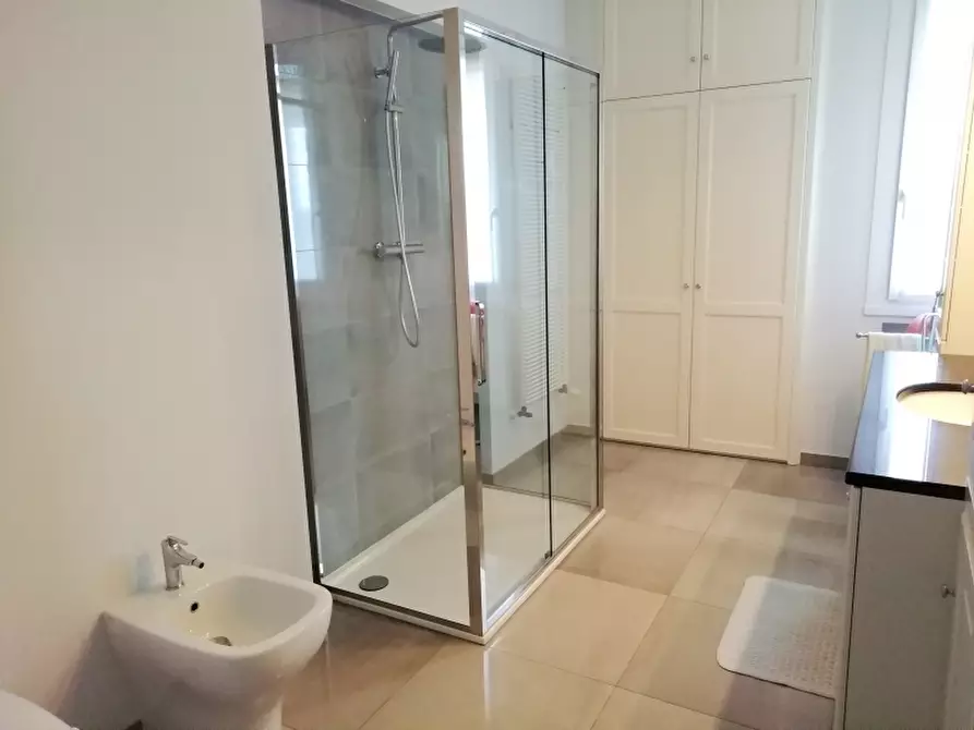 Immagine 15 di Appartamento in vendita  a Milano