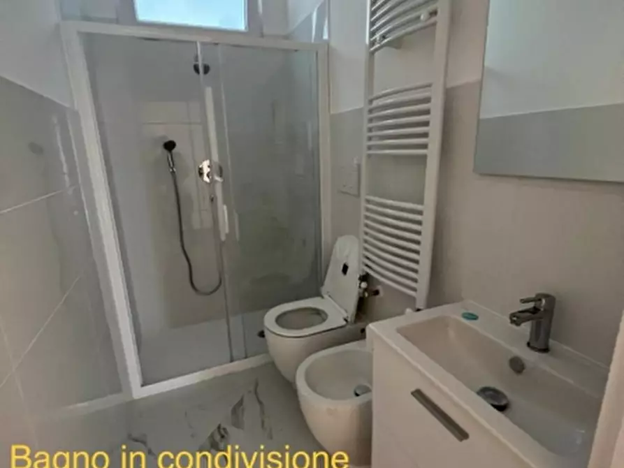 Immagine 9 di Stanza singola in affitto  in Via Vipacco 4 a Milano