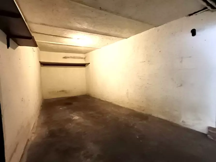 Immagine 3 di Box auto in affitto  a Milano