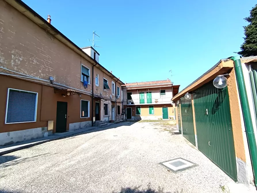 Immagine 17 di Appartamento in affitto  a Lainate