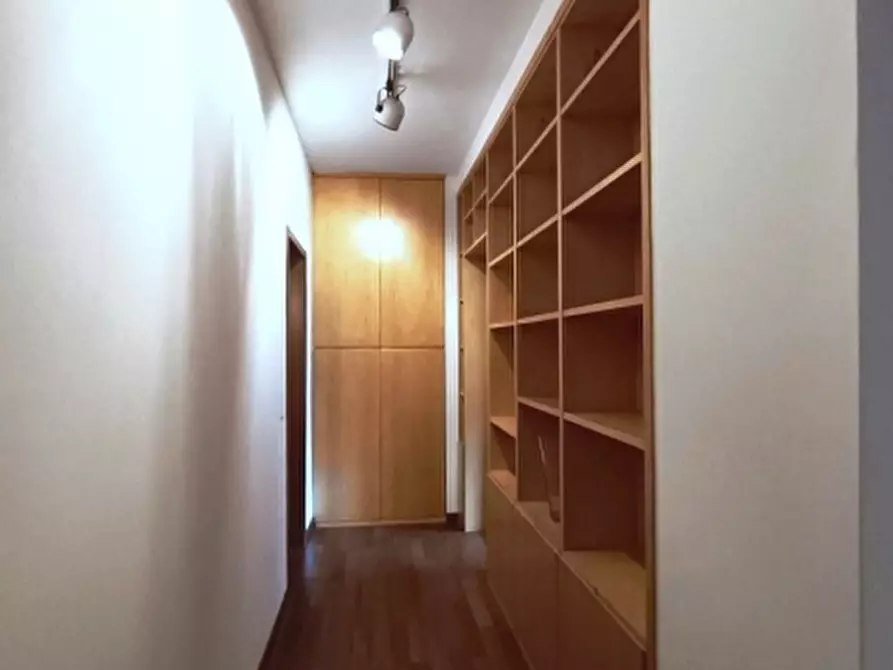 Immagine 21 di Appartamento in vendita  a Milano