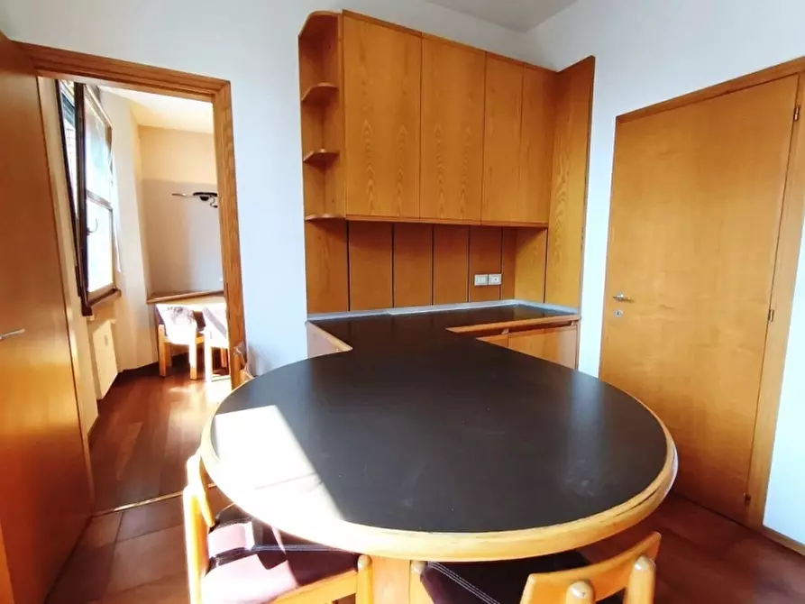 Immagine 12 di Appartamento in vendita  a Milano