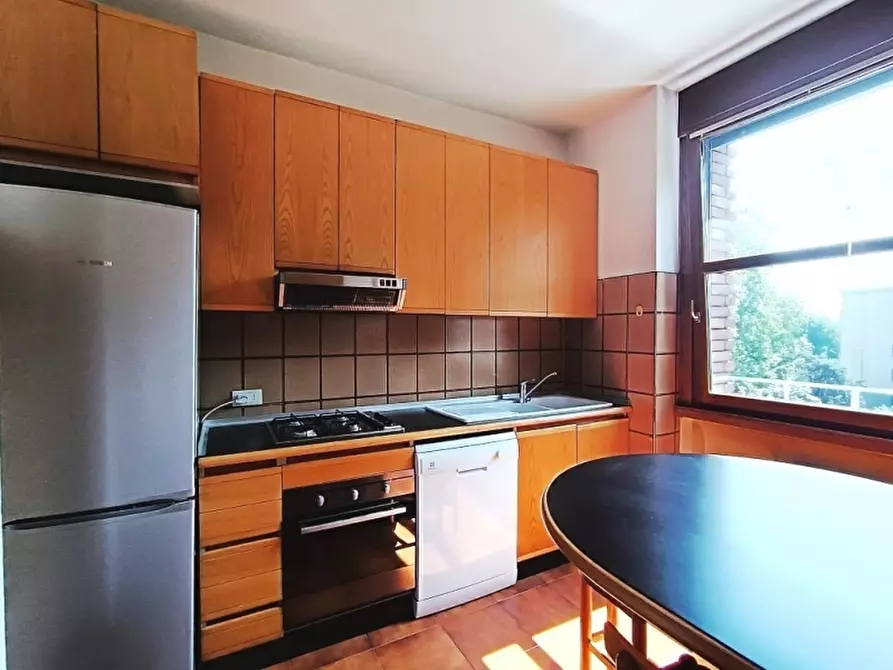 Immagine 11 di Appartamento in vendita  a Milano