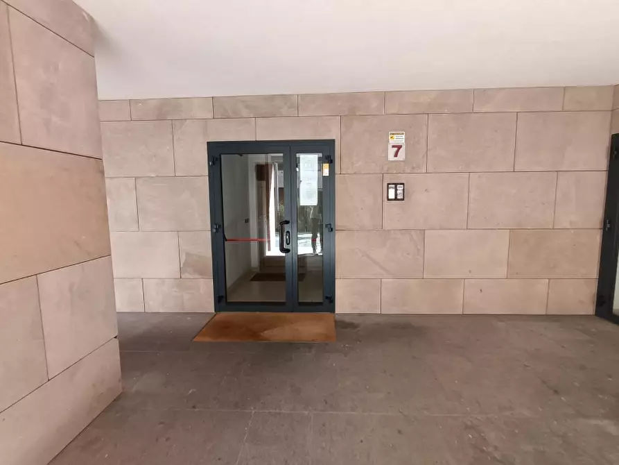 Immagine 18 di Appartamento in affitto  a Milano