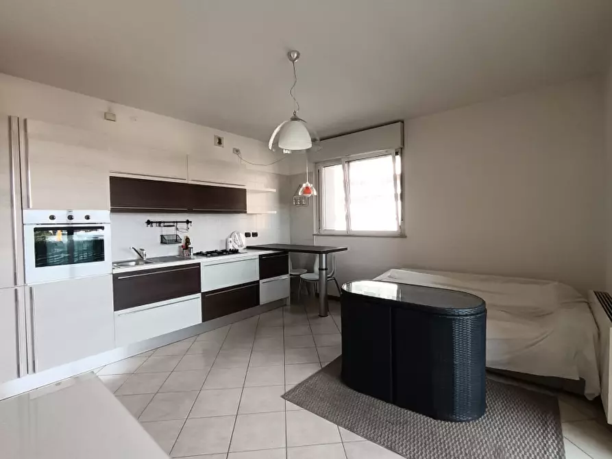 Immagine 2 di Appartamento in affitto  a Milano