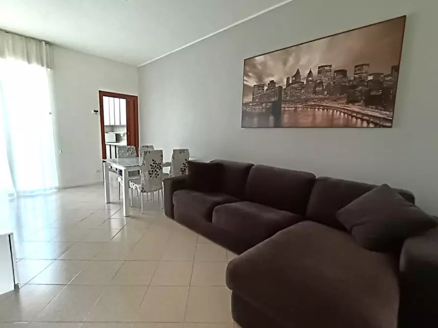 Immagine 1 di Appartamento in vendita  a Milano