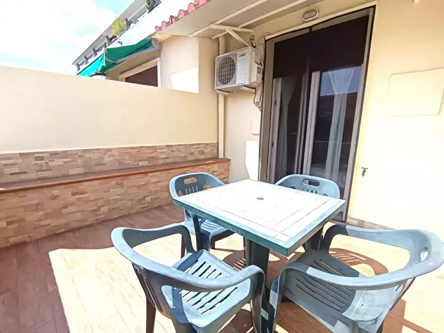 Immagine 18 di Appartamento in vendita  a Milano