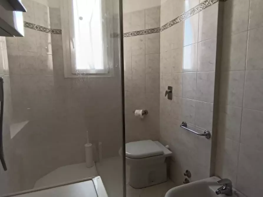 Immagine 15 di Appartamento in vendita  a Milano