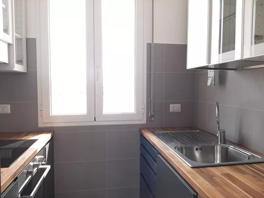 Immagine 12 di Appartamento in affitto  a Milano