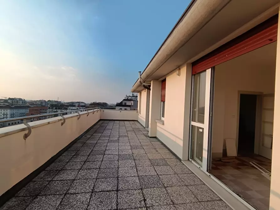 Immagine 16 di Appartamento in affitto  a Milano