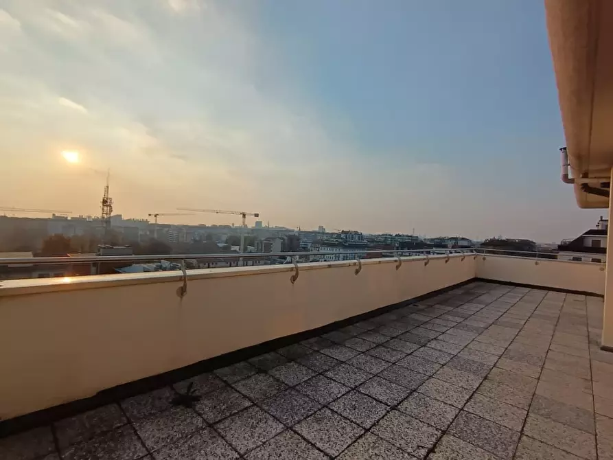 Immagine 15 di Appartamento in affitto  a Milano