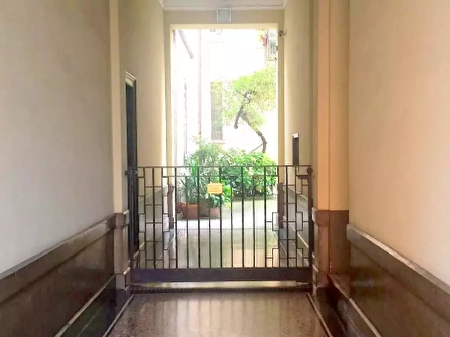 Immagine 2 di Appartamento in affitto  a Milano
