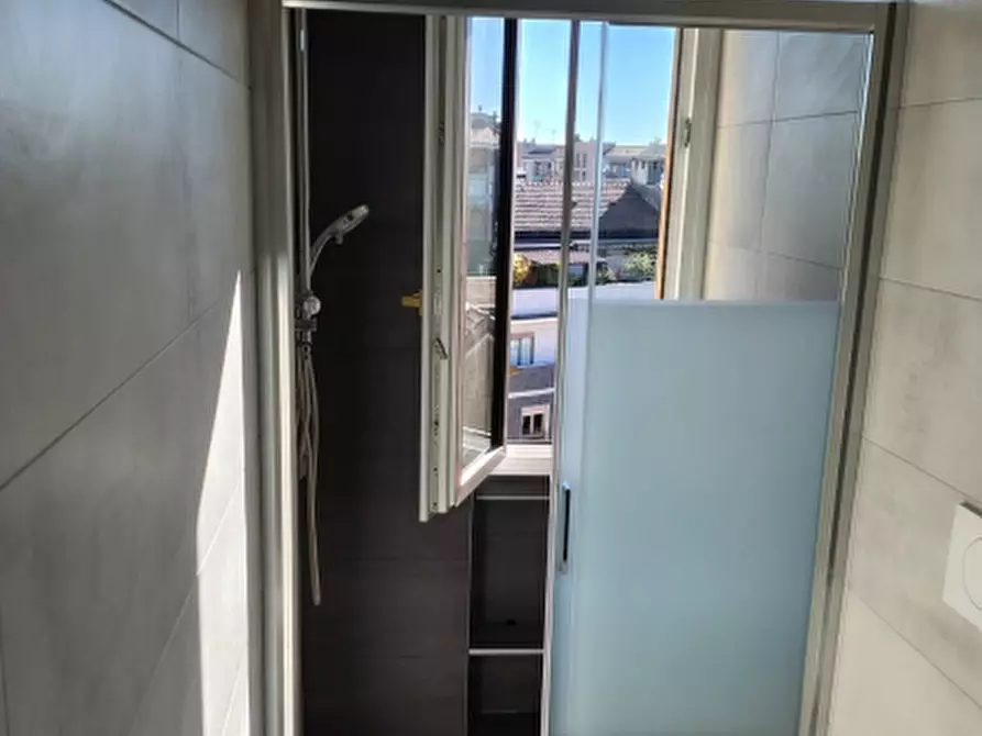 Immagine 15 di Appartamento in affitto  a Milano