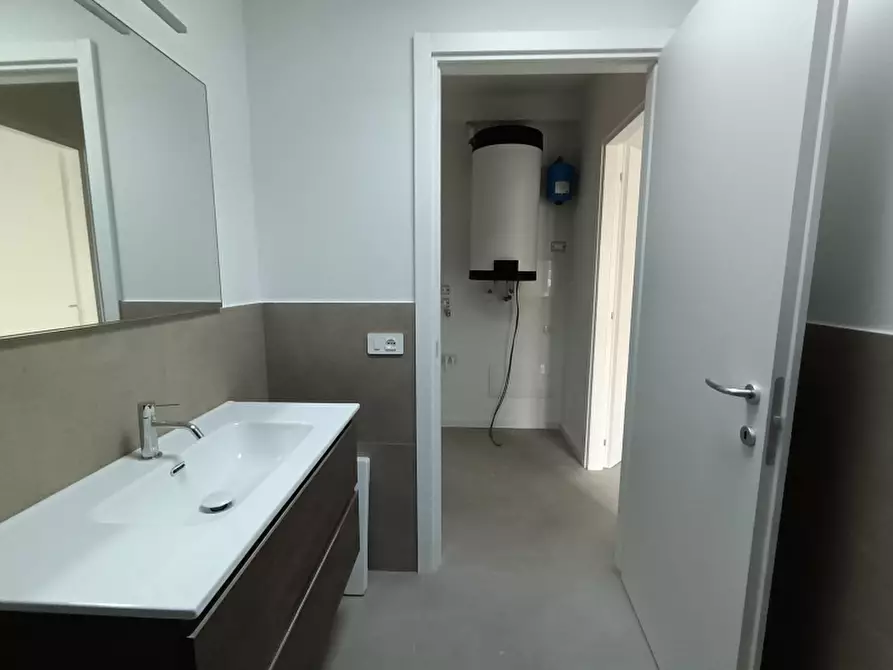 Immagine 10 di Appartamento in affitto  a Milano