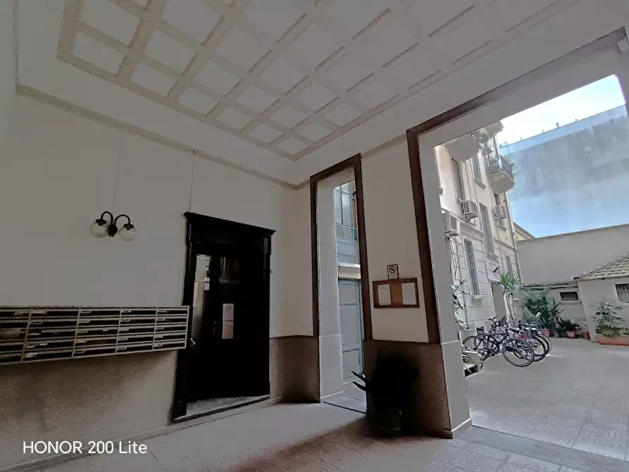 Immagine 33 di Appartamento in affitto  a Milano