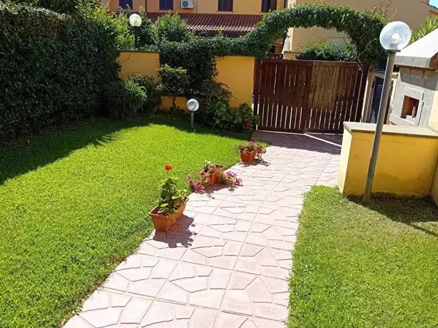 Immagine 3 di Villetta a schiera in vendita  in Località Torre di Maremma a Montalto Di Castro