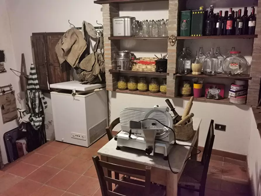 Immagine 8 di Casa colonica in vendita  in PIAZZA DANTE ALIGHIERI a Borgo San Lorenzo