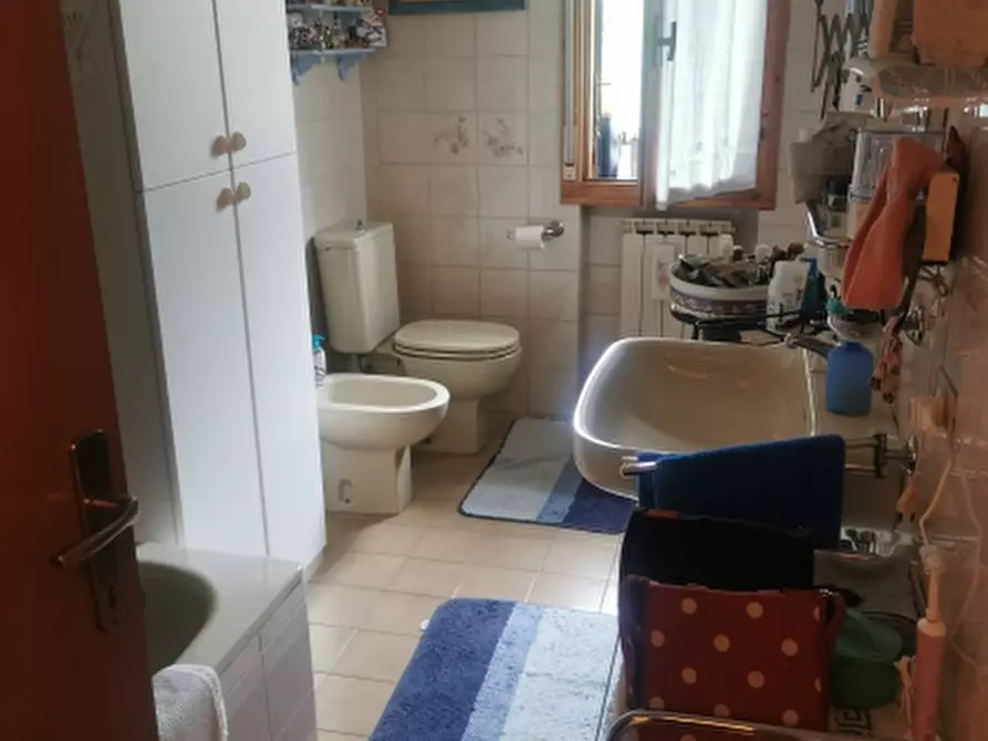 Immagine 6 di Appartamento in vendita  in PIAZZA DANTE a Borgo San Lorenzo