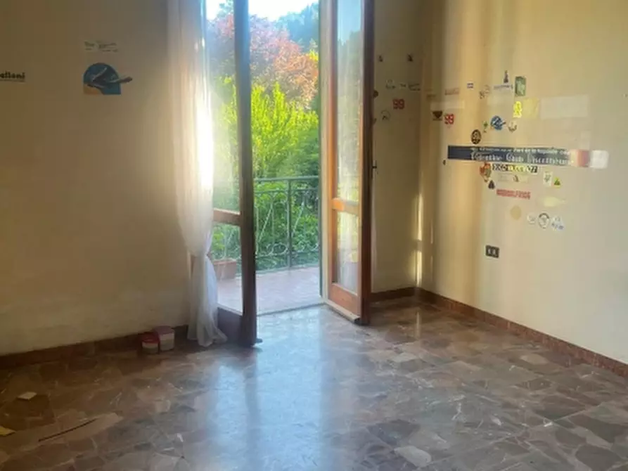 Immagine 3 di Villa in vendita  in PIAZZA DANTE ALIGHIERI 54 a Borgo San Lorenzo