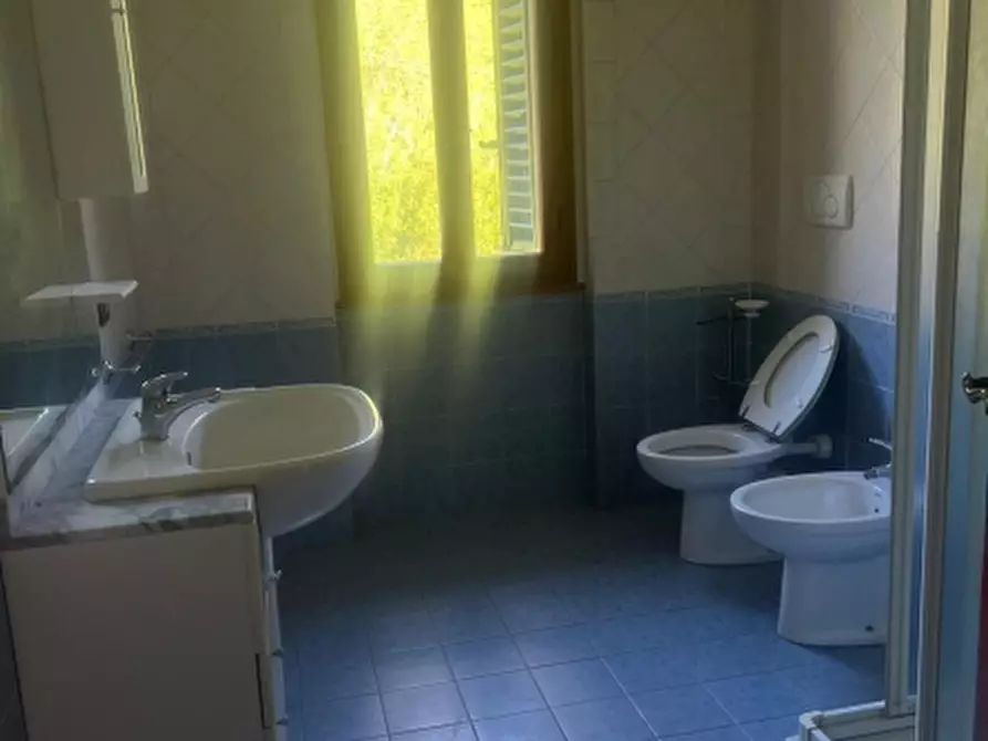 Immagine 6 di Villa in vendita  in PIAZZA DANTE ALIGHIERI 54 a Borgo San Lorenzo