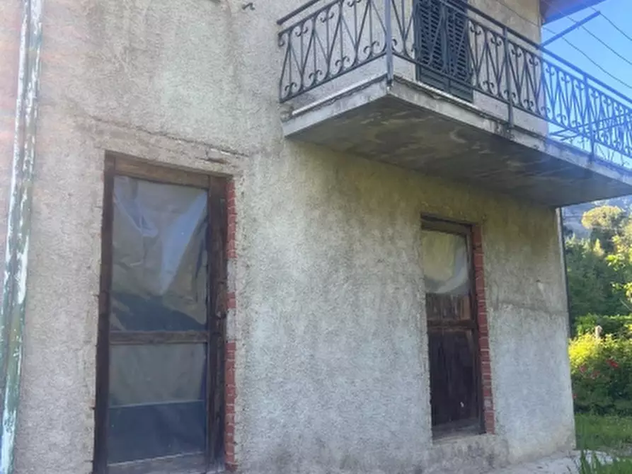 Immagine 1 di Villa in vendita  in PIAZZA DANTE ALIGHIERI 54 a Borgo San Lorenzo