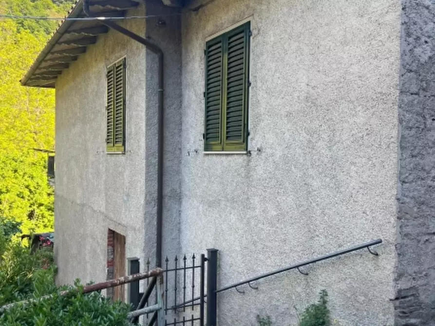 Immagine 2 di Villa in vendita  in PIAZZA DANTE ALIGHIERI 54 a Borgo San Lorenzo