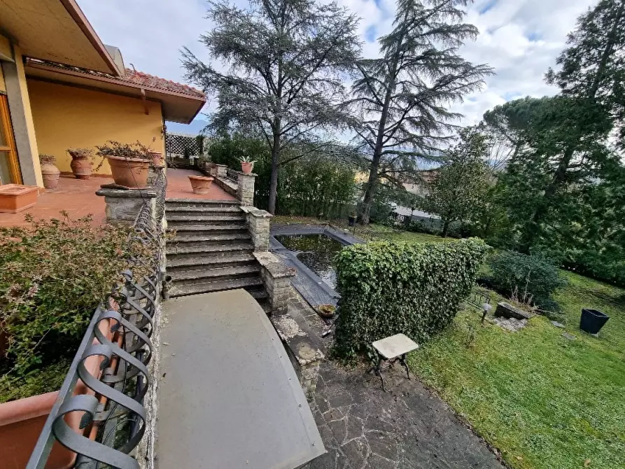 Immagine 11 di Villa in vendita  in Viale Beato Angelico 50039 a Vicchio