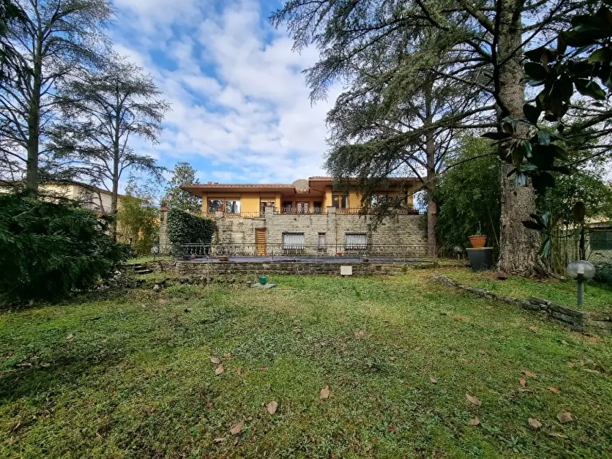 Immagine 20 di Villa in vendita  in Viale Beato Angelico 50039 a Vicchio